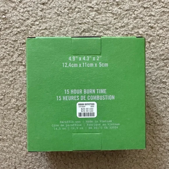 NWT Flower Candle - Picture 4 of 5